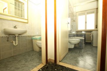 GRANDE TRILOCALE IMMERSO NEL VERDE IN VIA BUFFOLINI - Via Ada Buffulini - Ada-Buffulini-Straße rif. 21750A - Foto 4