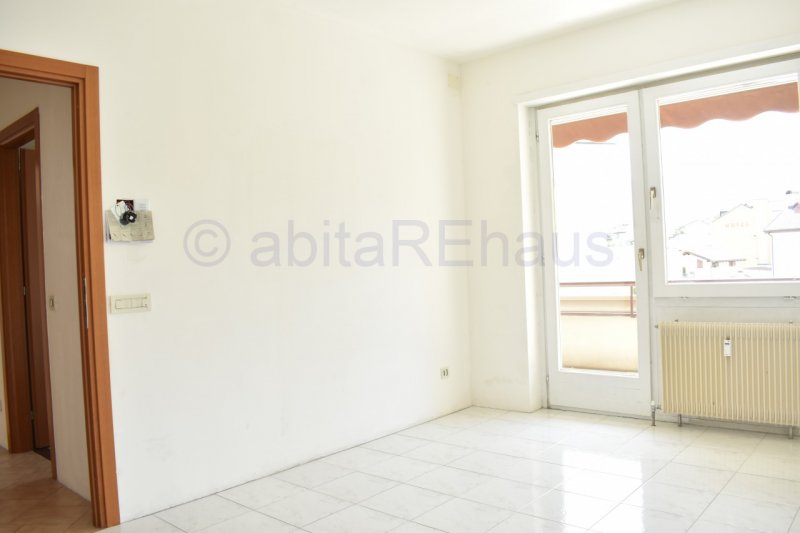 Grande quadrilocale con vista aperta - vicino al centro di Bolzano. - Via Brennero - Brennerstraße rif. AV25024 - Bolzano