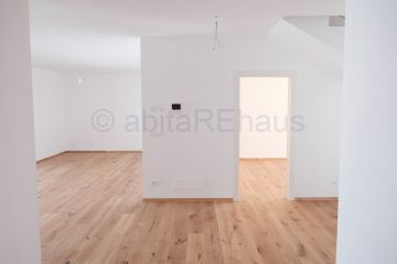 Egna – Quadrilocale su Due Livelli con Terrazze e Garage - AV26015 - via Val di Fiemme rif. AV26015 - Foto 2